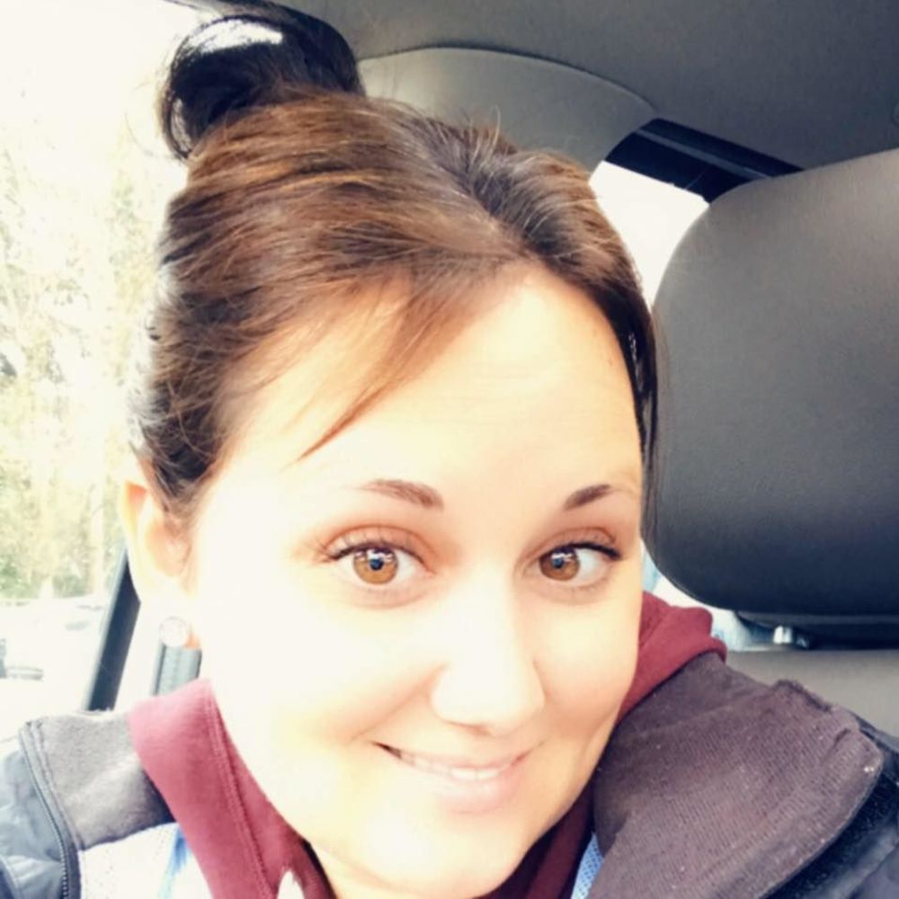 Meet your Posher, Lara